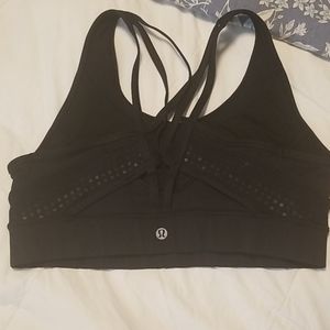 Lululemon black strappy sports bra